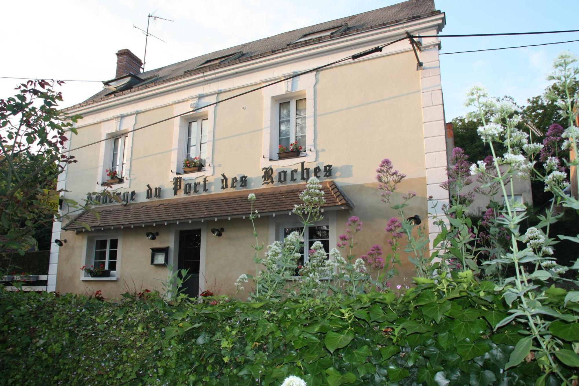 L'Auberge Du Port Des Roches Luche-Pringe Buitenkant foto